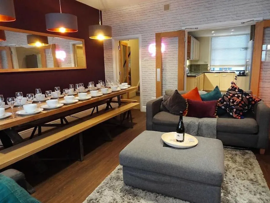 Apartamento Brighton Neon Central - By Crown Gardens Holiday Homes Reino Unido